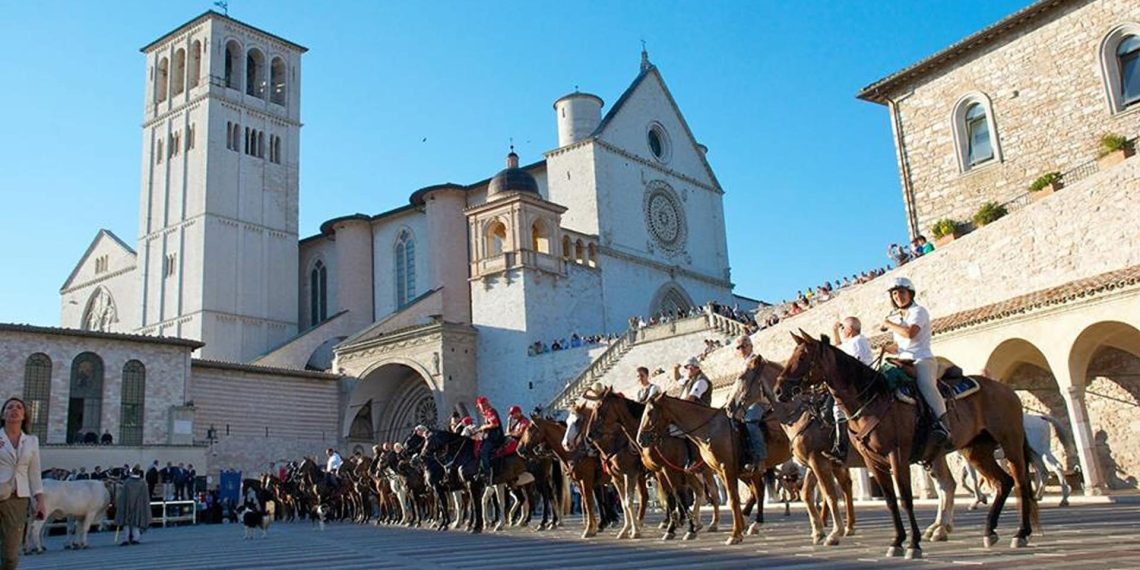 46° Cavalcata di Satriano al via, sulle ultime orme di San Francesco