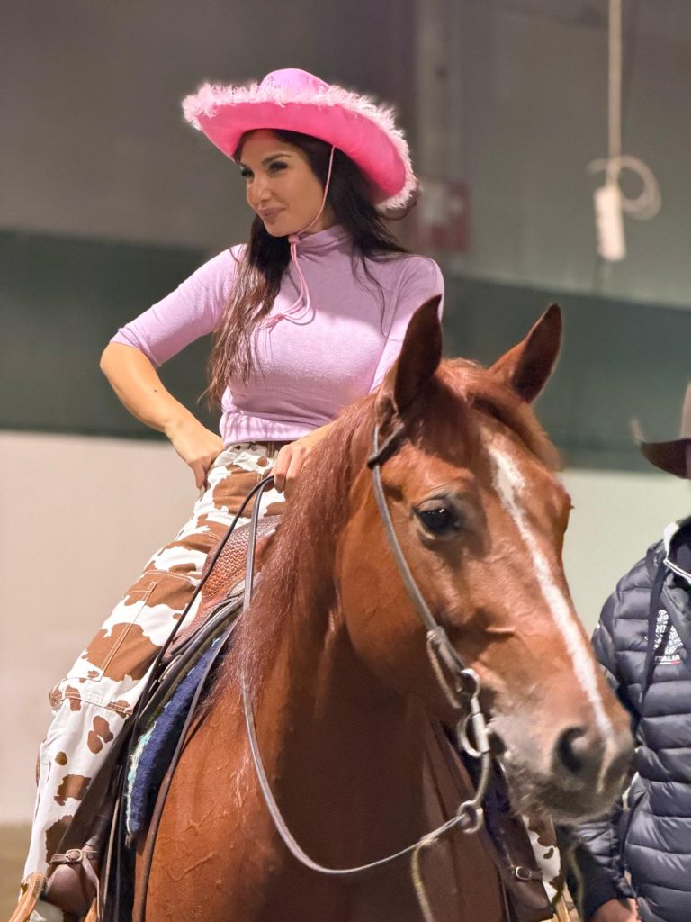 Elettra Lamborghini al Reining Futurity 768x1024