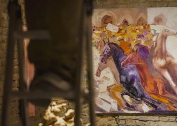 Regali d’Arte: Armand Xhomo e i suoi cavalli tra le nuvole