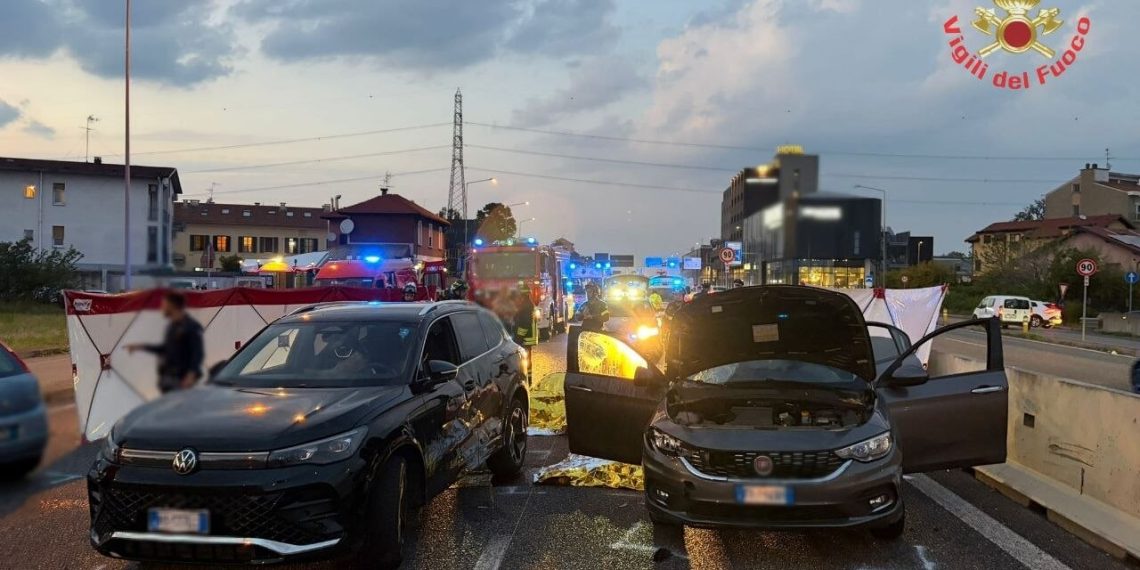 Valassina: un cavallo morto, cinque persone ferite dopo fuga dal maneggio